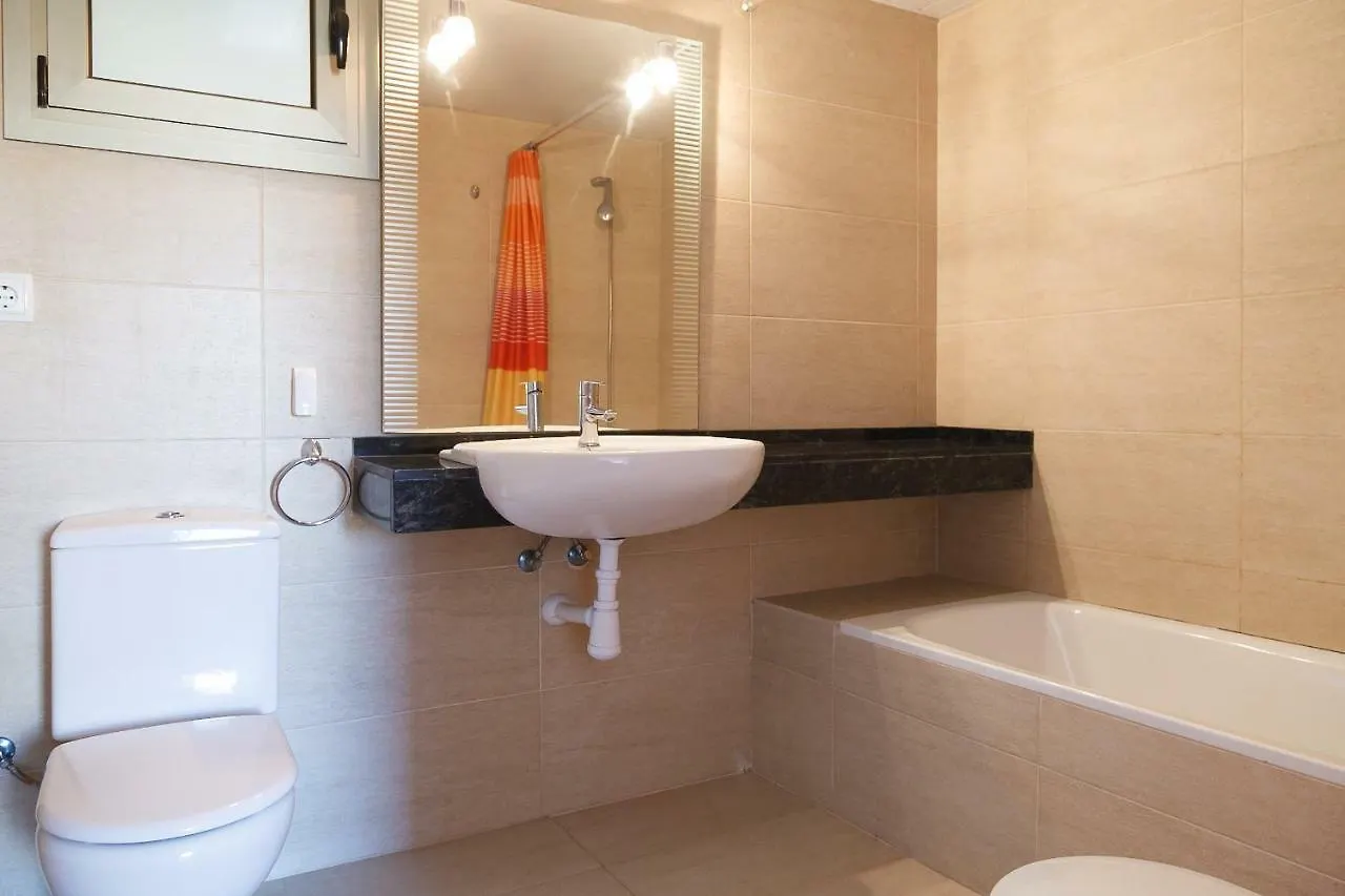 Uhc Esquirol Apartments Cambrils Spain