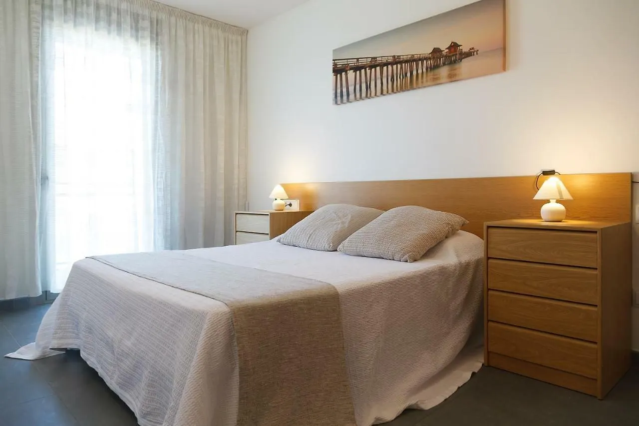 Uhc Esquirol Apartments Cambrils