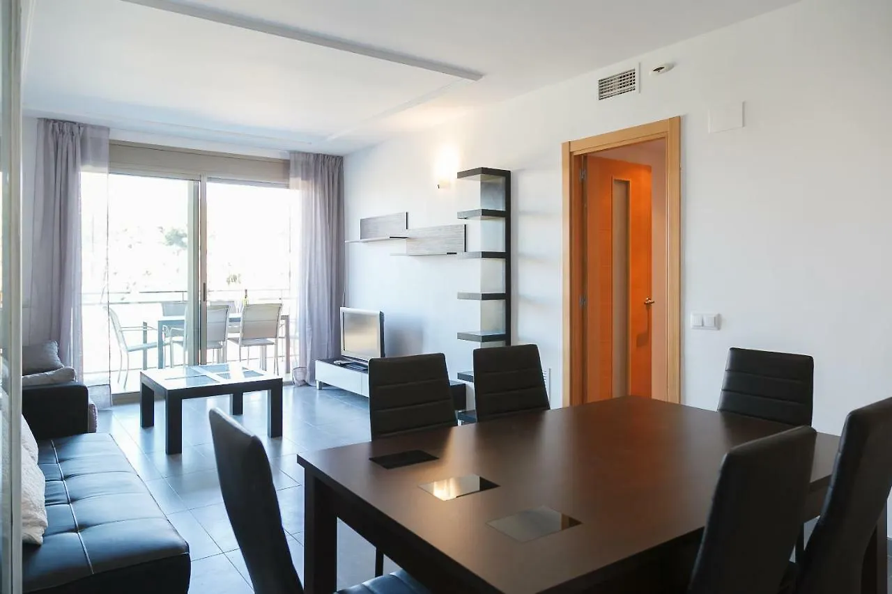 Uhc Esquirol Apartments Cambrils