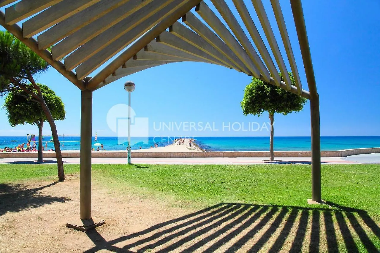 Uhc Esquirol Apartments Cambrils Spain
