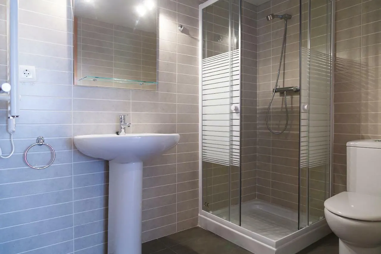 Uhc Esquirol Apartments Cambrils